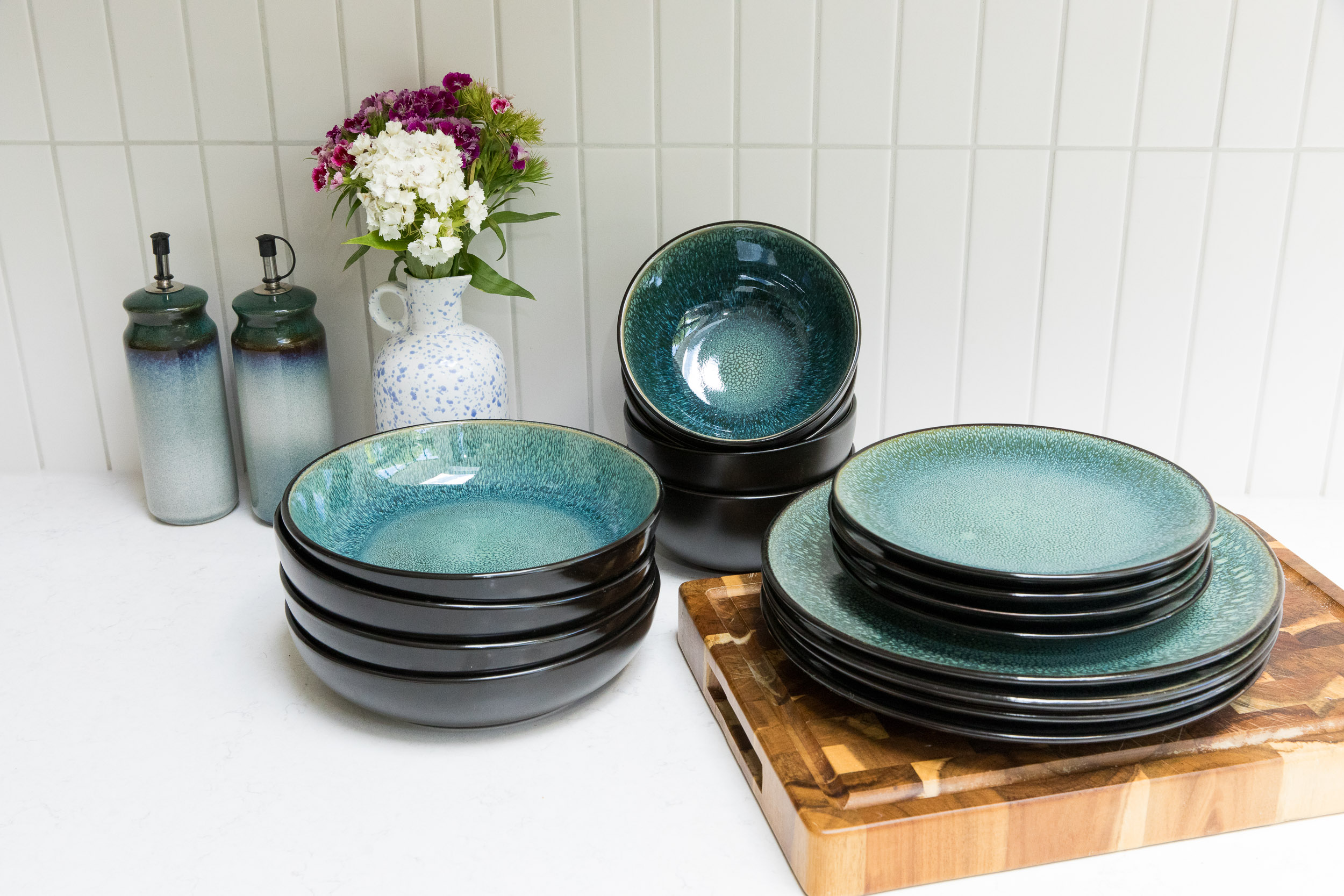 Scandi Home Rivah Ceramic Dinner Plates, Set of 4, 27cm, Green Reactive Glaze | Upper Street Home Scandi Home Rivah Ceramic Dinner Plates, Set of 4, 27cm, Green Reactive Glaze - Image 2