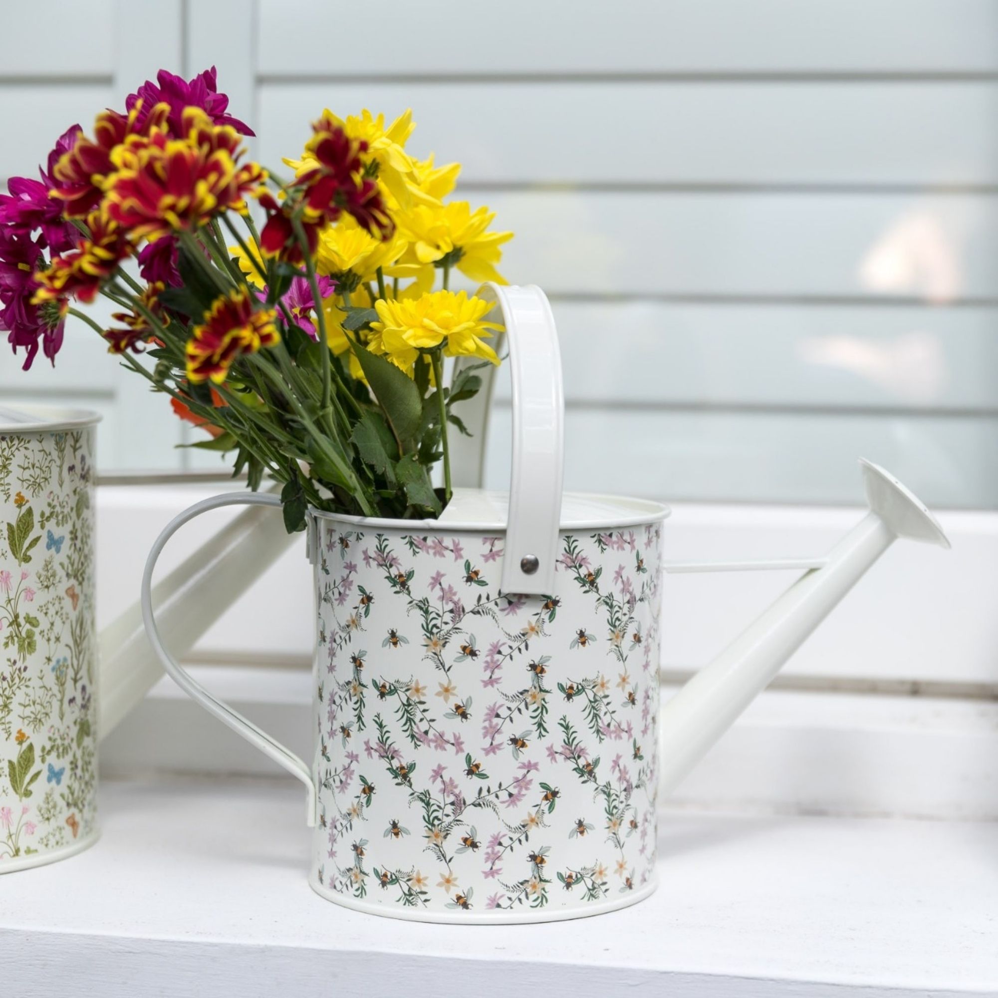 The British Gardening Company 3L Sketchy Bees Outdoor Metal Watering Can | Upper Street Home The British Gardening Company 3L Sketchy Bees Outdoor Metal Watering Can - Image 2